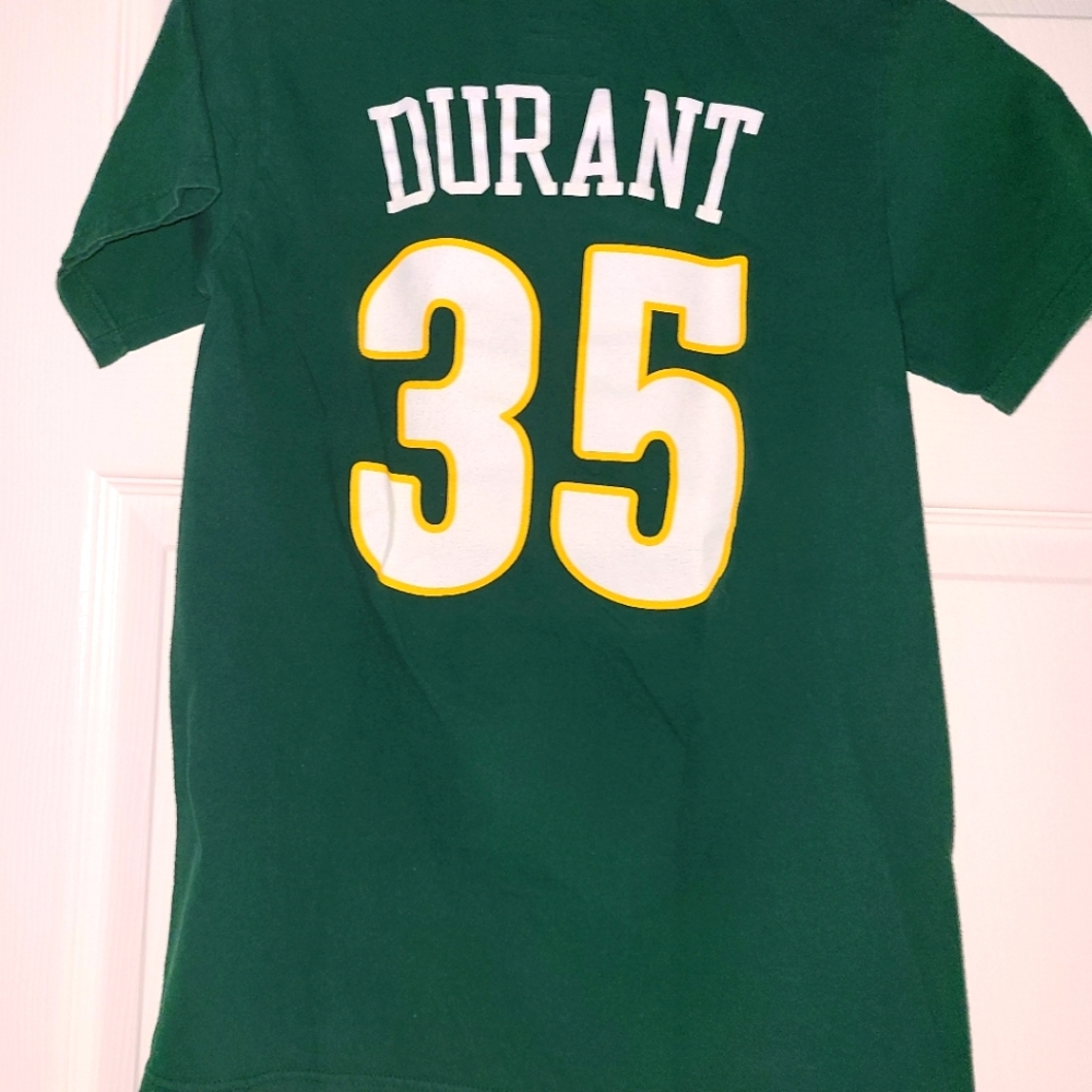 Kevin Durant fan Seattle Supersonics shirt